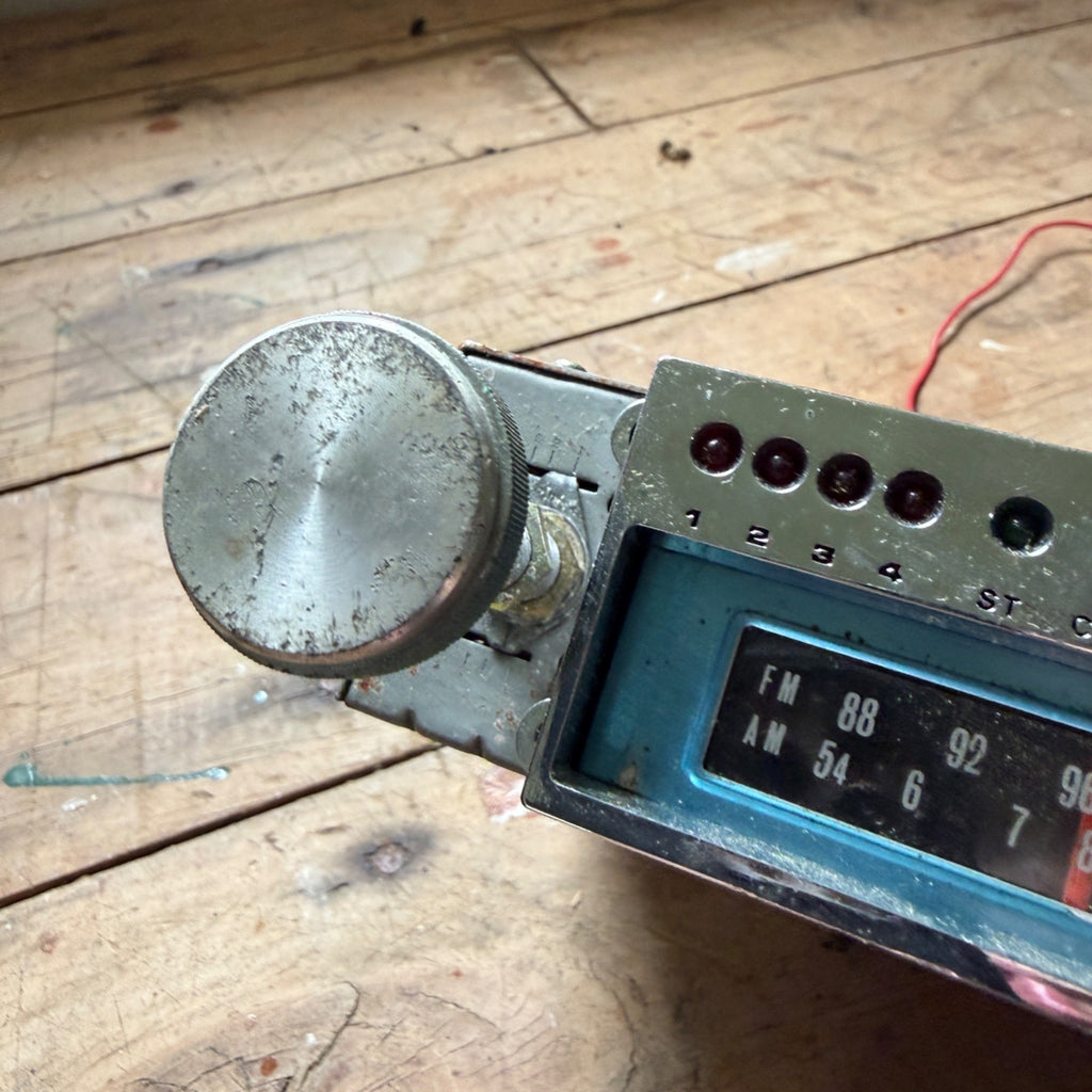 Mecca MCR-6011 In Dash 8 Track Stereo Tape Player With AM/FM/MPX Radio Untested