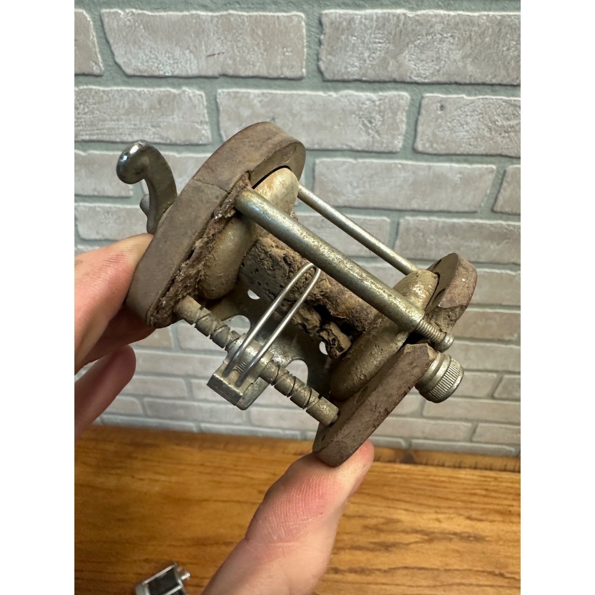Vintage Fishing Bait Casting Reels Ocean City 1800 Shakespeare 1950 Direct Drive +