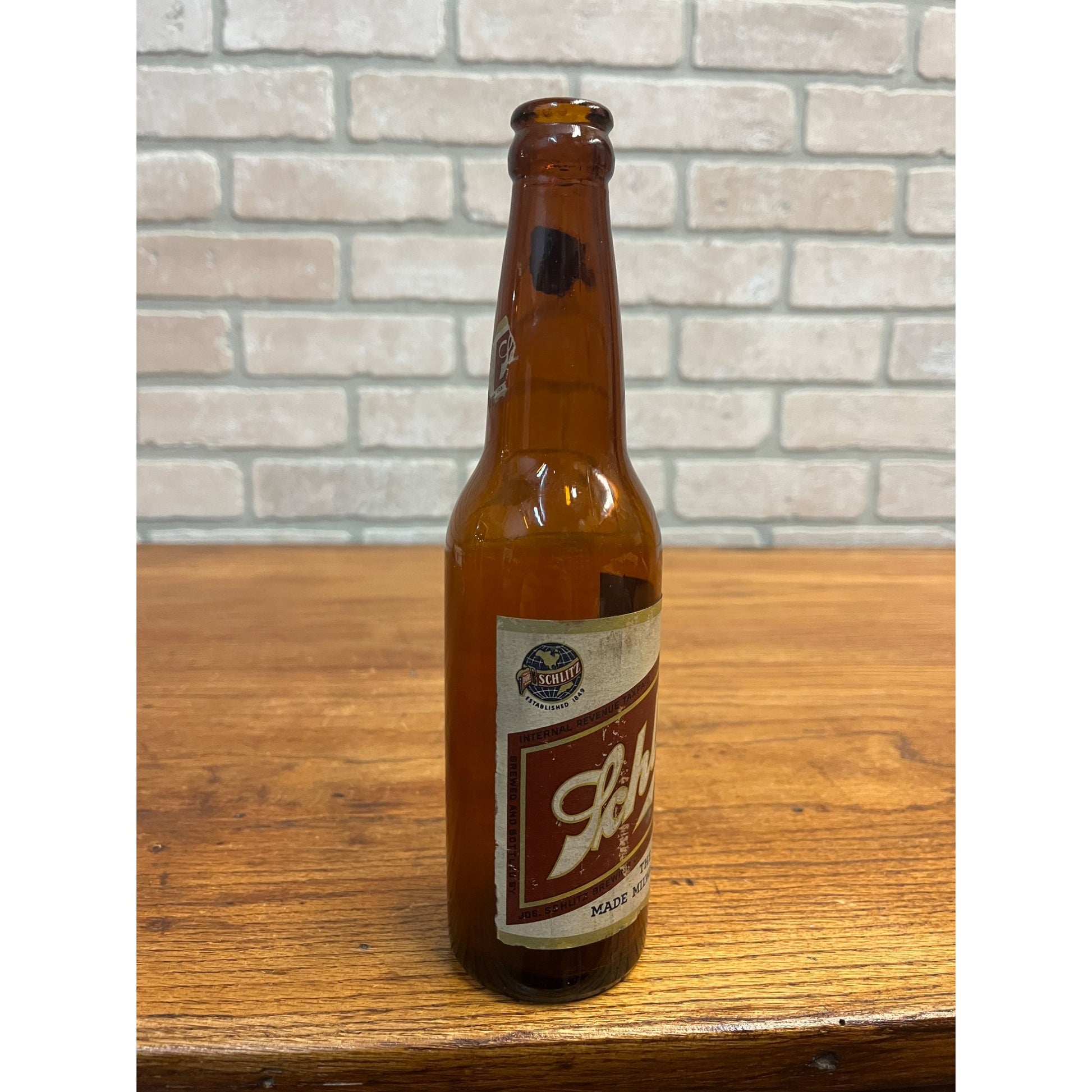 Vintage Schlitz Beer Bottle IRTP Label Milwaukee WI 12oz