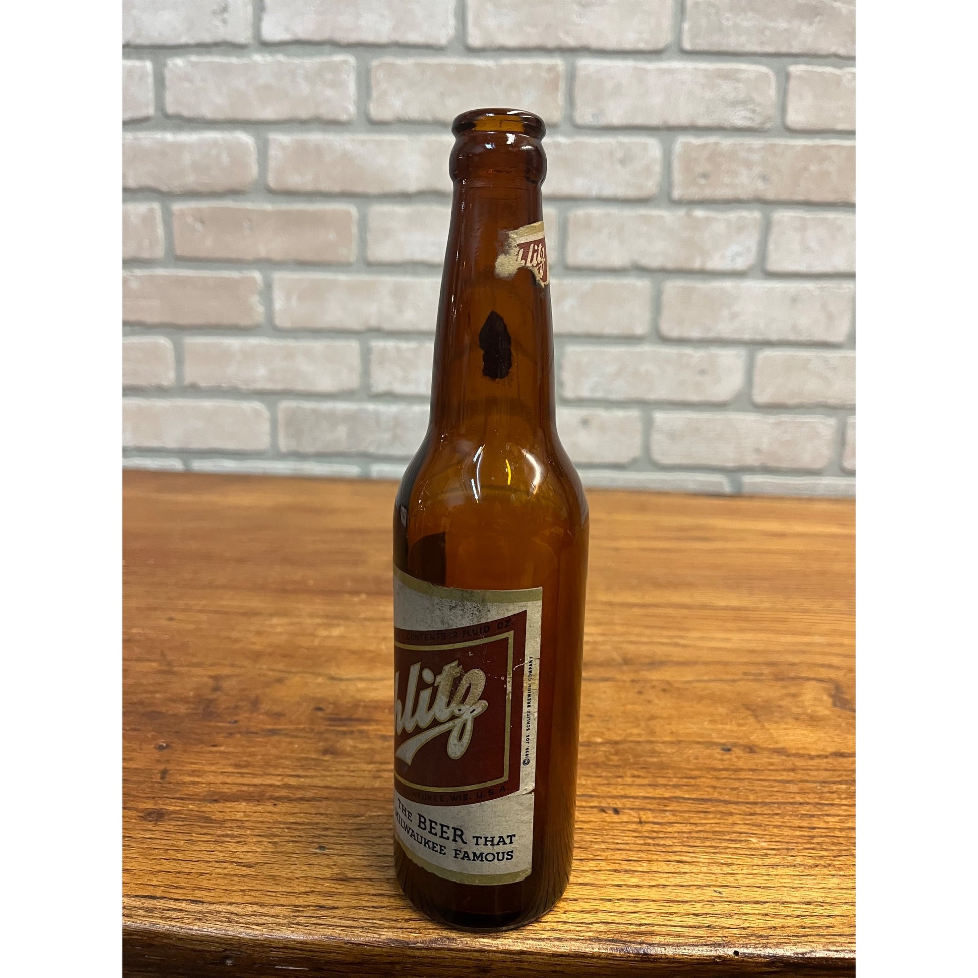 Vintage Schlitz Beer Bottle IRTP Label Milwaukee WI 12oz