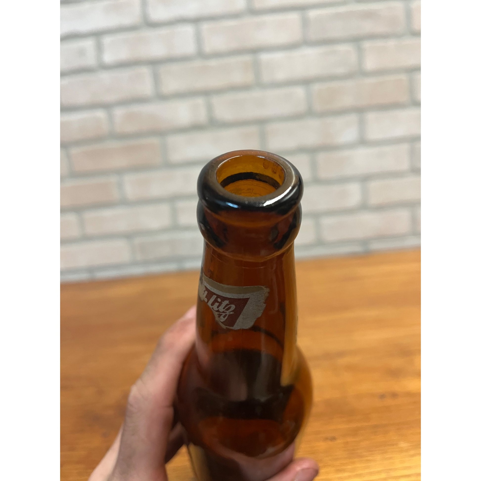 Vintage Schlitz Beer Bottle IRTP Label Milwaukee WI 12oz