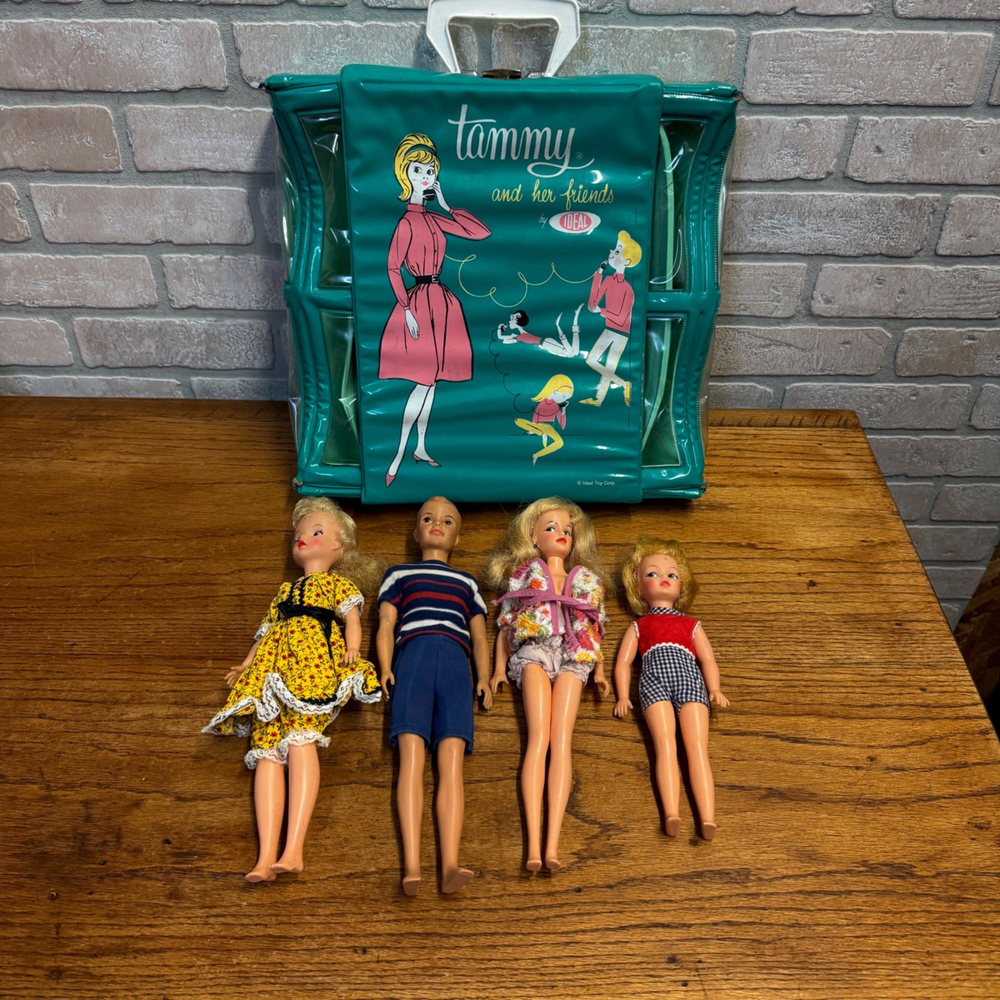 Vintage Tammy Ideal Toys Doll Lot W/ Clothes and Carry Case