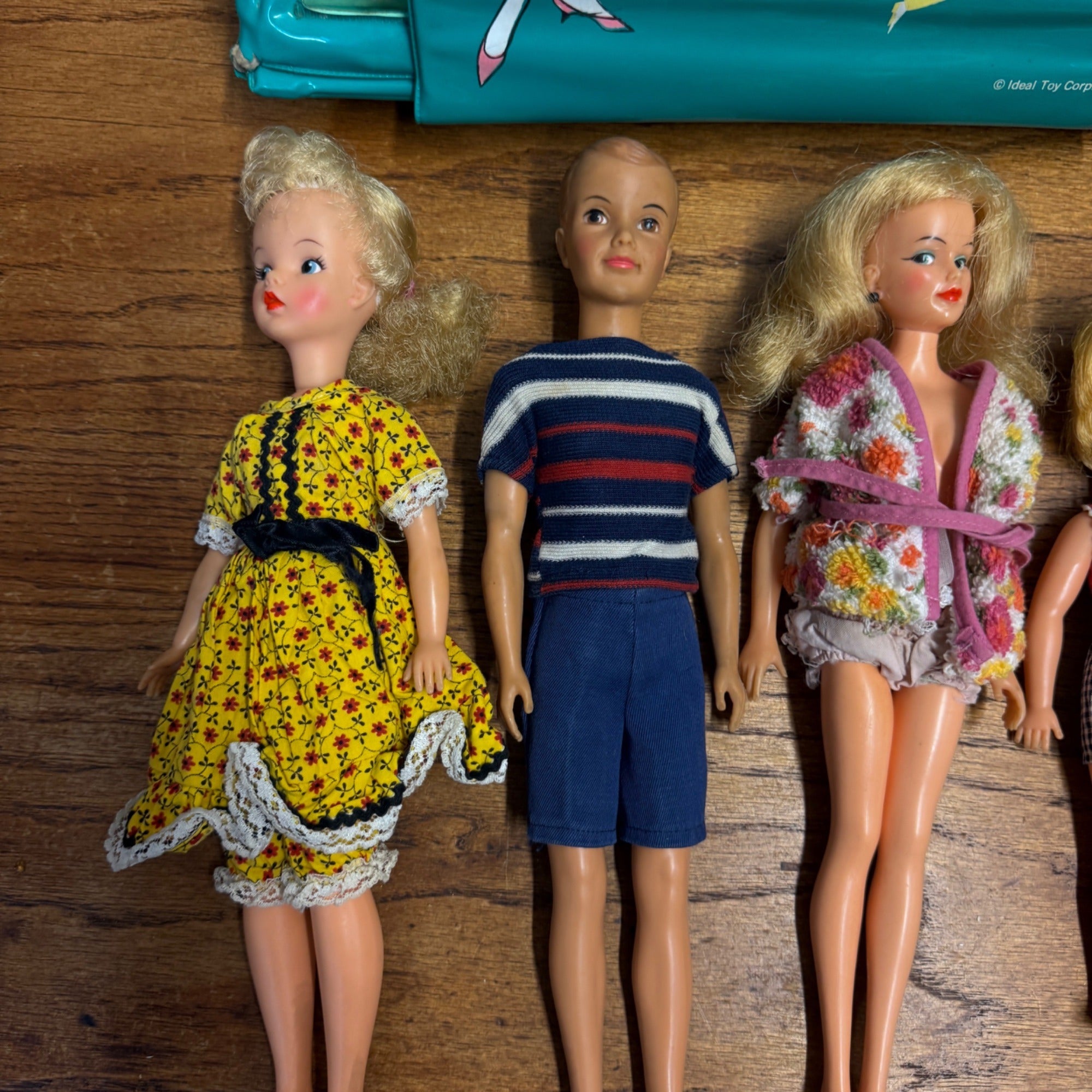 Vintage Tammy Ideal Toys Doll Lot W/ Clothes and Carry Case