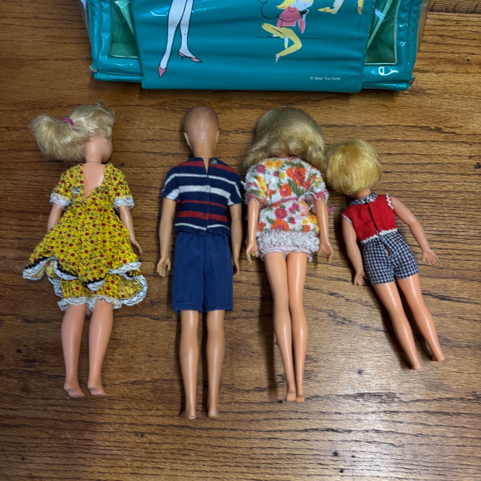 Vintage Tammy Ideal Toys Doll Lot W/ Clothes and Carry Case