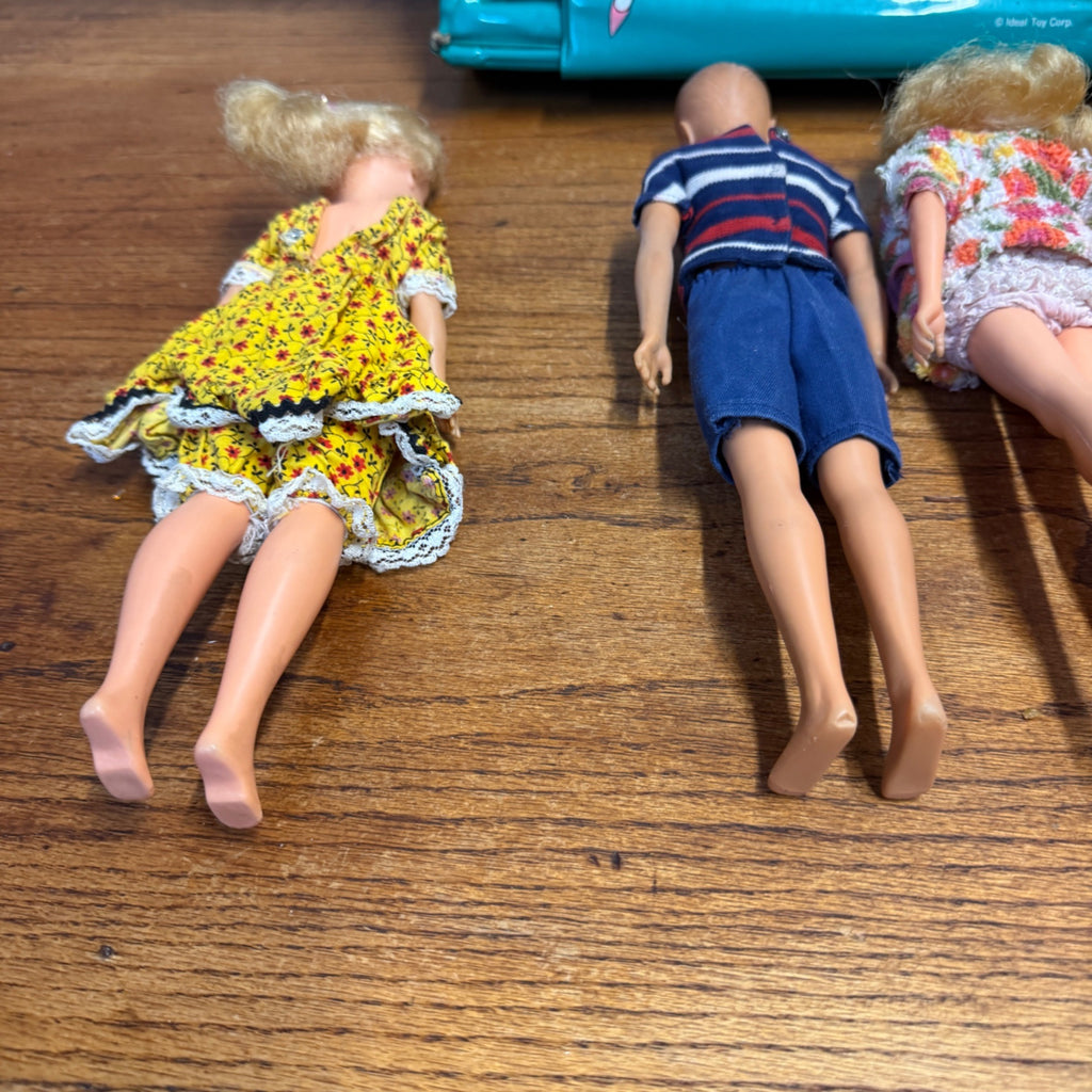 Vintage Tammy Ideal Toys Doll Lot W/ Clothes and Carry Case