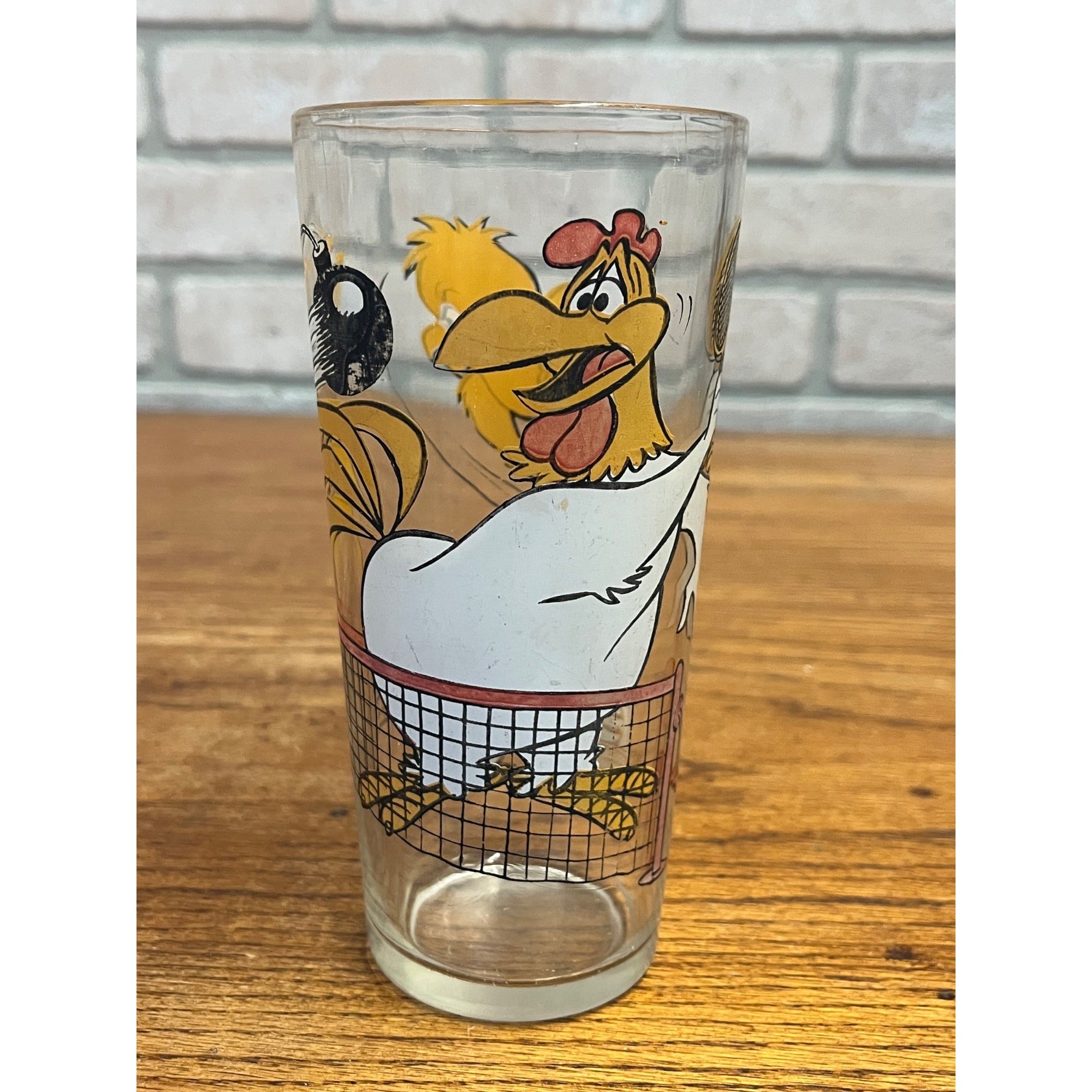 Vintage Warner Bros. Inc. Pepsi Collector Series Looney Tunes Foghorn Leghorn and Chicken Hawk Tennis Drinking Glass 1976