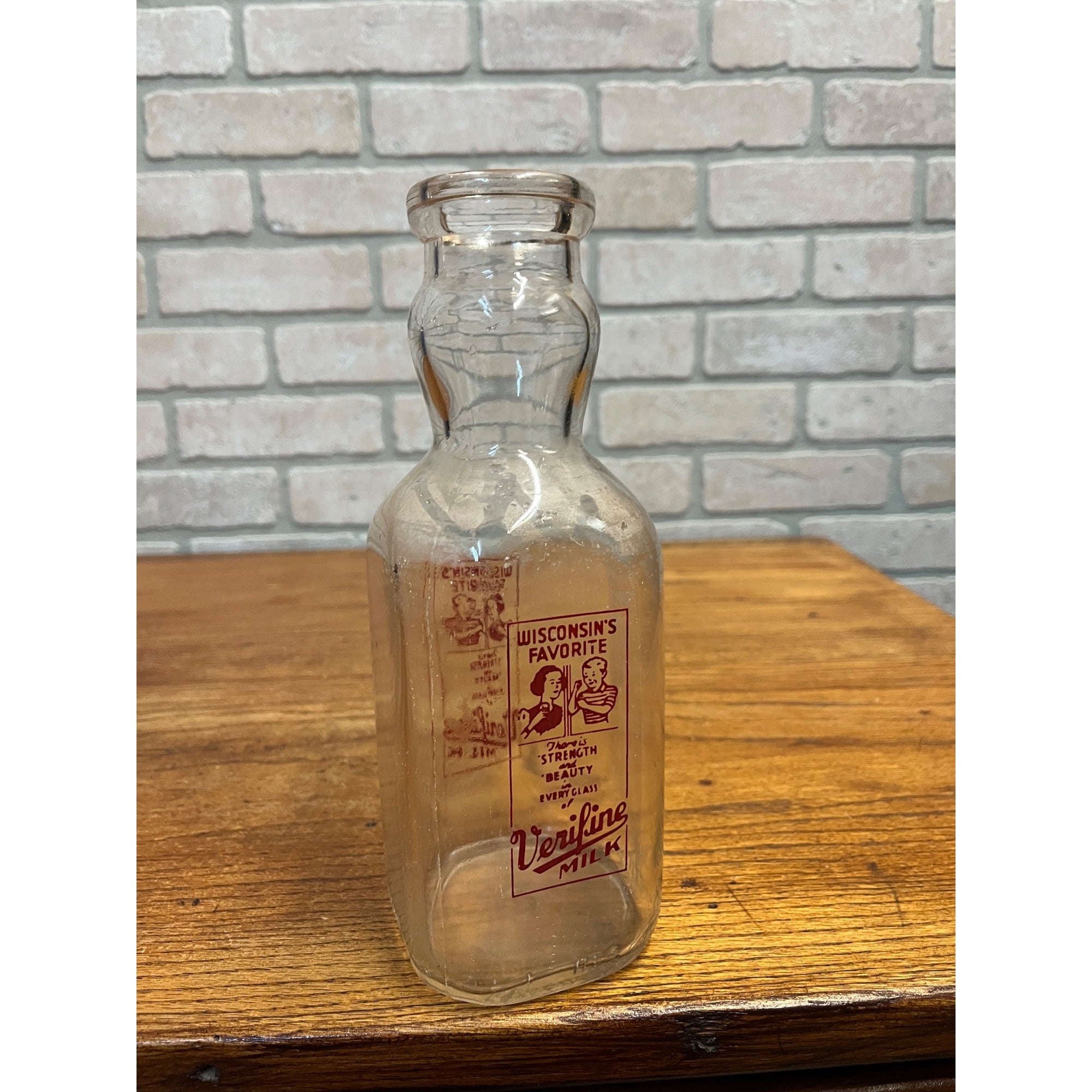 Vintage Verifine "Wisconsin's Favorite" Milk Bottle "Strength and Beauty" Slogan Sheboygan, Wisconsin One Quart