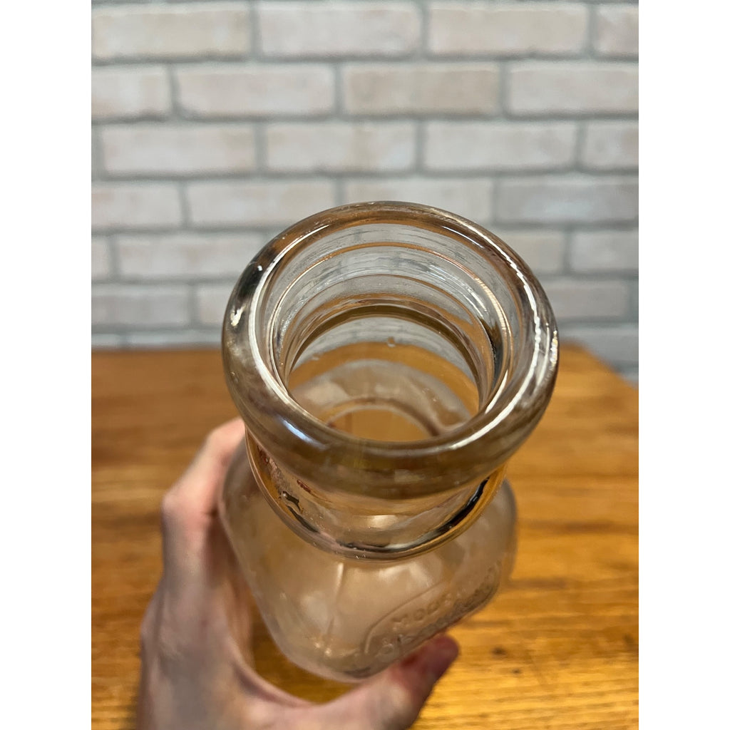 Vintage Verifine "Wisconsin's Favorite" Milk Bottle "Strength and Beauty" Slogan Sheboygan, Wisconsin One Quart