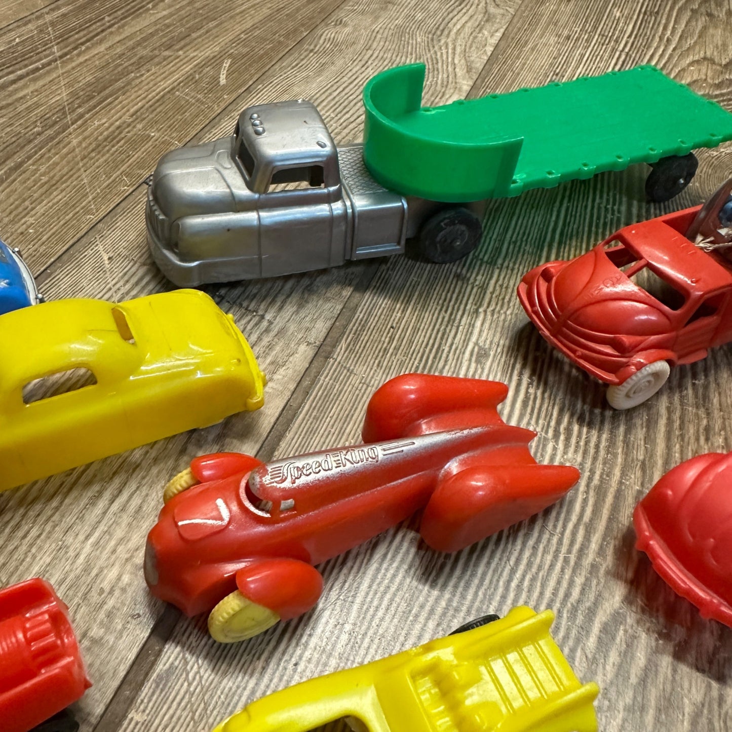 Vintage 1940s-50s HUGE LOT Renewal Acme ++ Plastic Toy Automobiles Cars Trucks