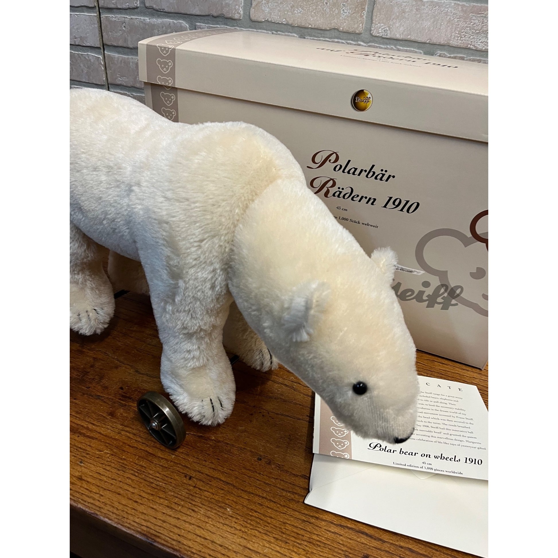 Steiff Polar Bear On Wheels #400544 All Tags, Button, Box 1910 Repro 402/1000