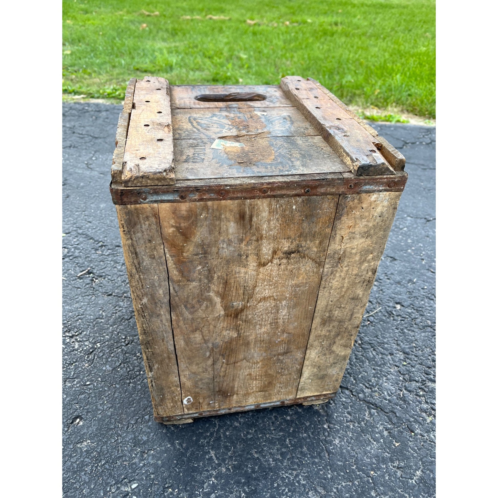 RARE Vintage Fox Head Beer Waukesha Weber Brewing Crate for Quart Bottles