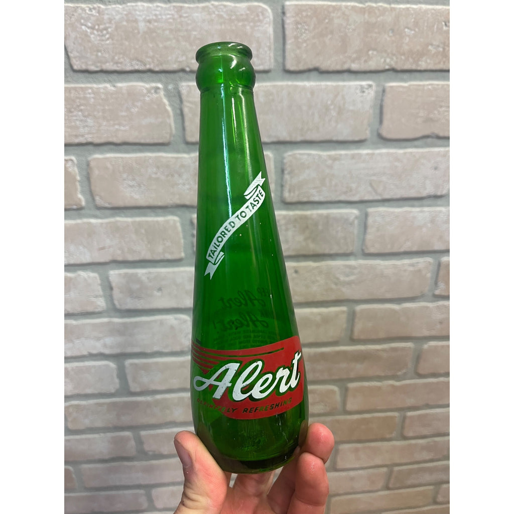 RARE Vintage ALERT Fox Valley Beverage Co. -- Neenah, Wis -- ACL Soda Bottle