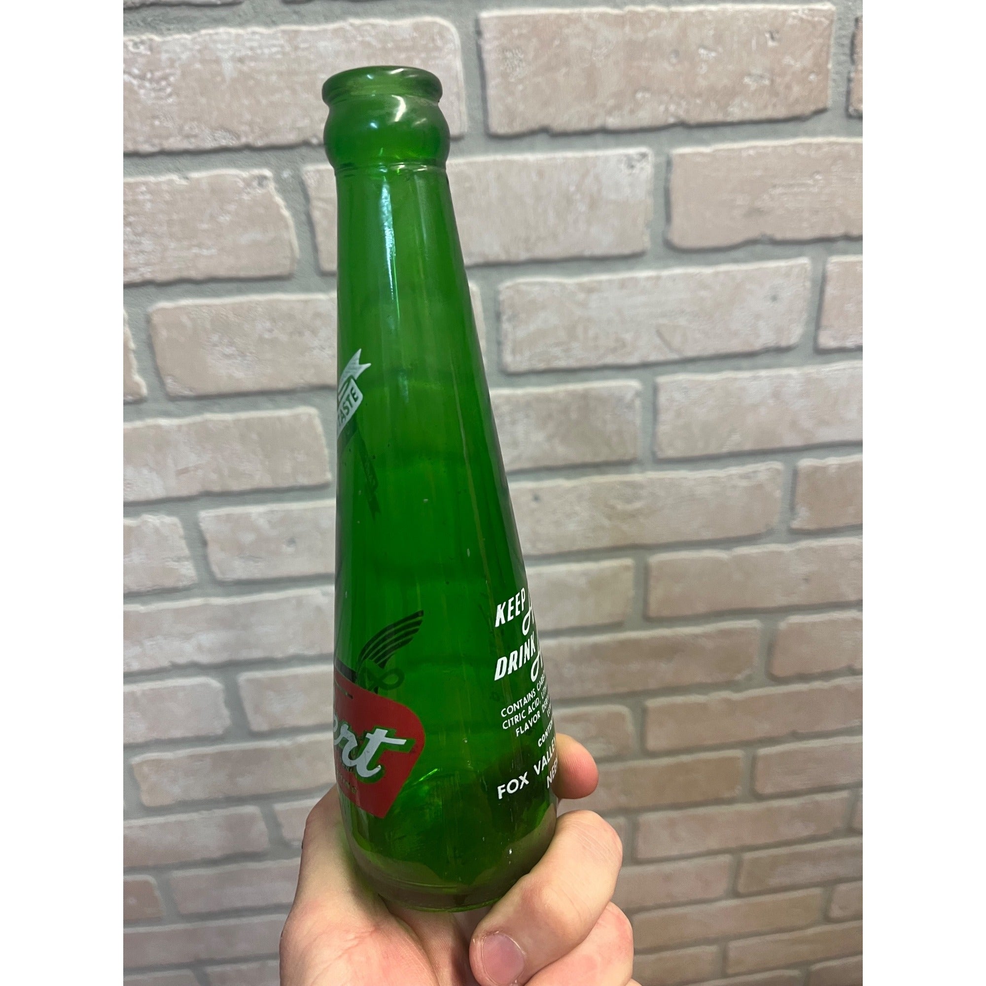 RARE Vintage ALERT Fox Valley Beverage Co. -- Neenah, Wis -- ACL Soda Bottle