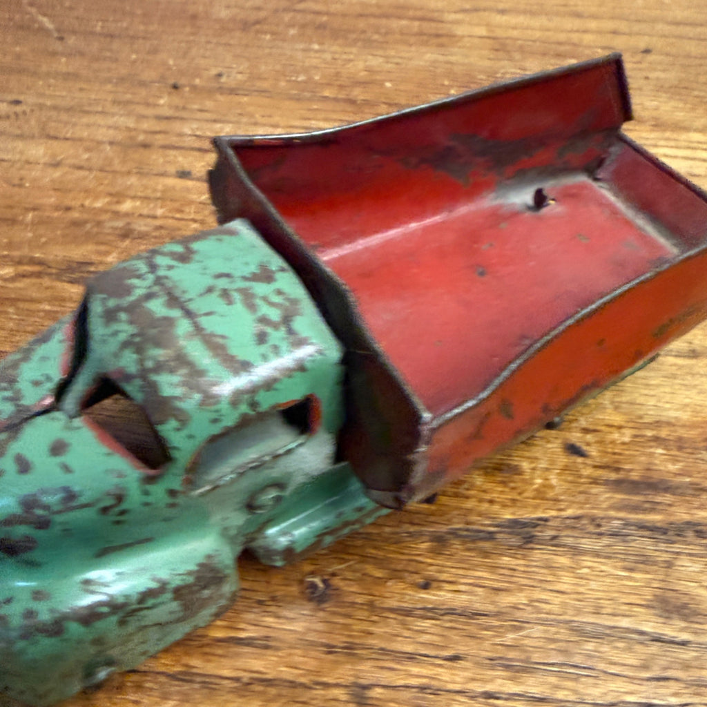 Vintage 1930s Marx / Wyandotte Pressed Steel Delivery Truck Toy 7.5" Red Green