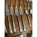Vintage WM Rogers Stainless Silverplate Flatware "Beloved" 47pc Set Silverware