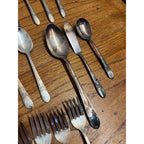 Vintage WM Rogers Stainless Silverplate Flatware "Beloved" 47pc Set Silverware