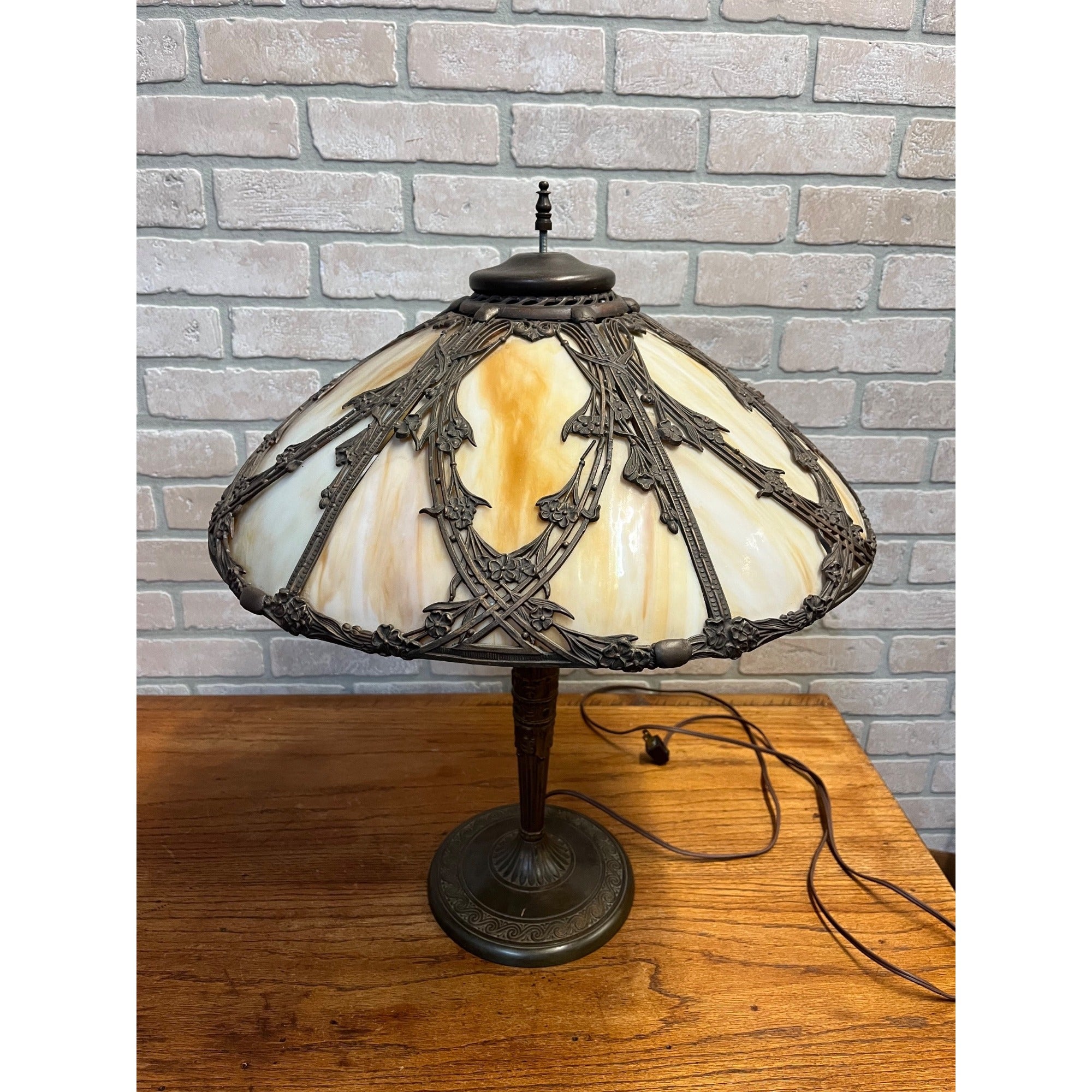 Vintage 1920s Art Nouveau Slag Glass Table Lamp Ornate Floral Pittsburgh Style