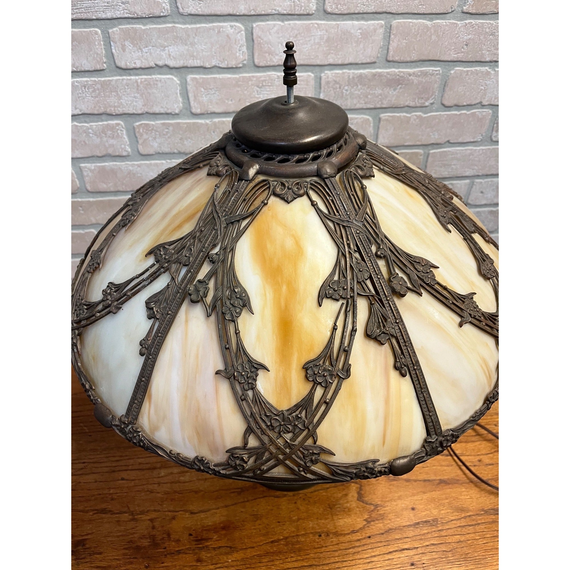 Vintage 1920s Art Nouveau Slag Glass Table Lamp Ornate Floral Pittsburgh Style