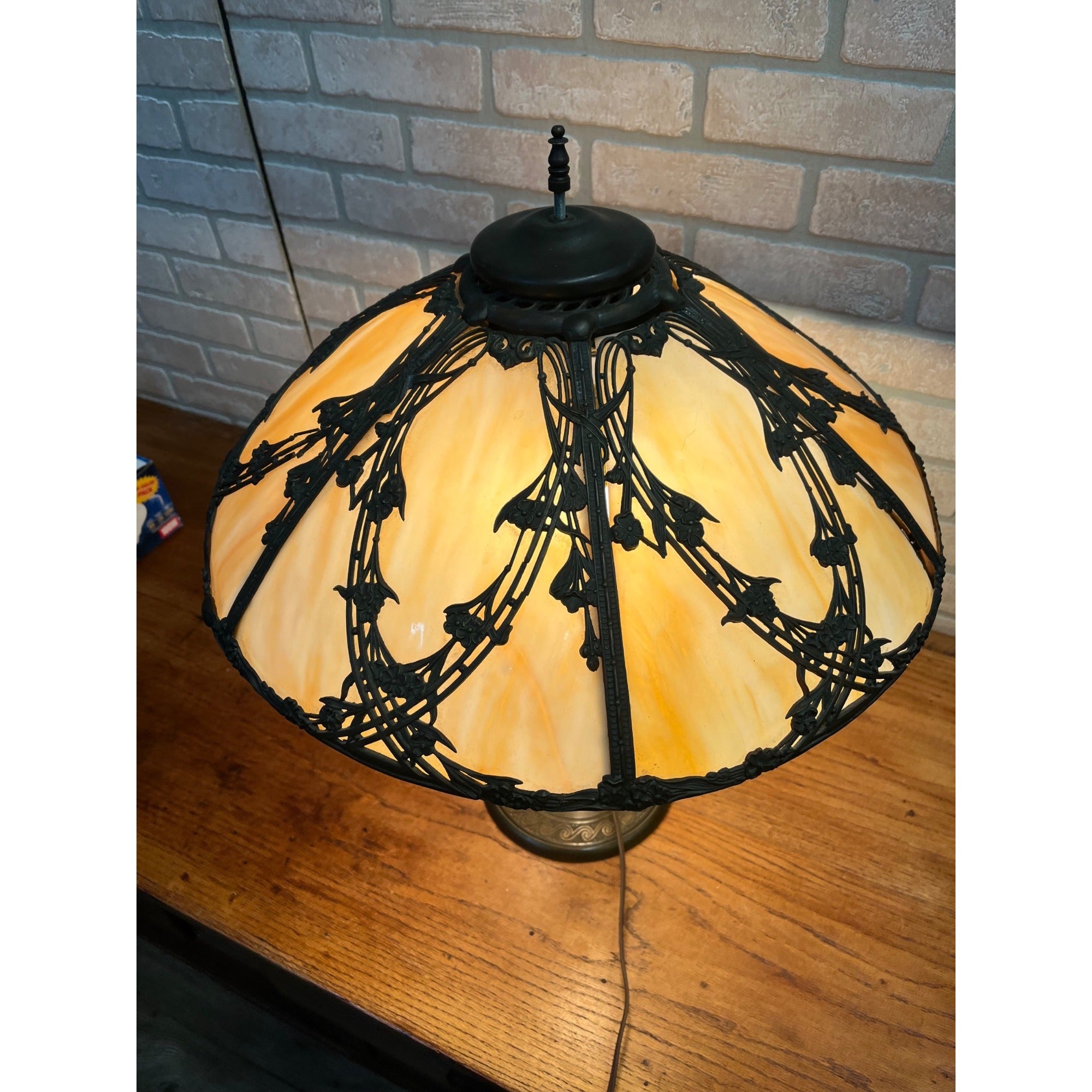 Vintage 1920s Art Nouveau Slag Glass Table Lamp Ornate Floral Pittsburgh Style