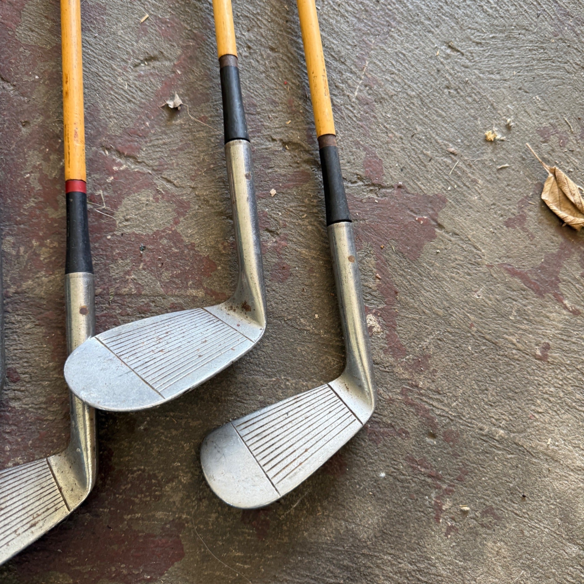 Vintage Dobson Brothers Milwaukee Hickory Shaft Golf Club Iron Set of 6 Antique Golf
