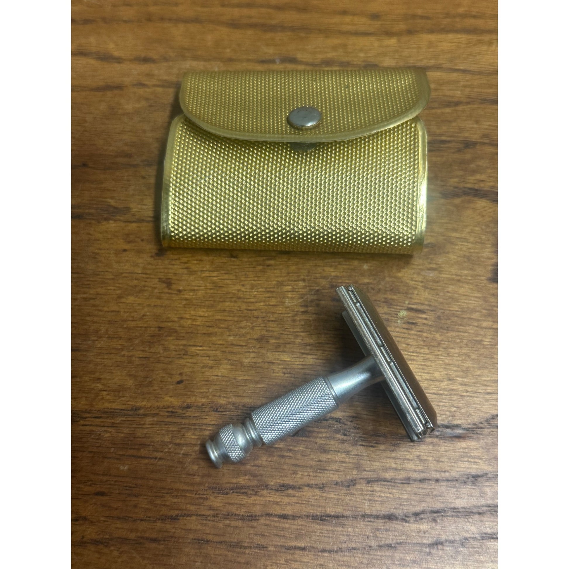 Vintage 1967 Gillette Travel Tech Safety Razor M3 Small Mini 2" w/ Case