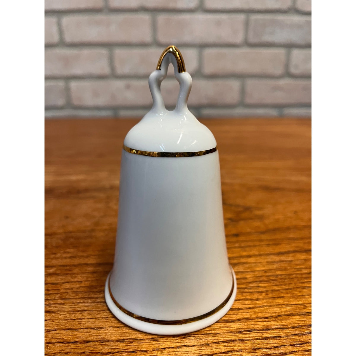 Vintage Leinenkugel's Brewery Old Malt House Ceramic Bell Chippewa Falls, WI.