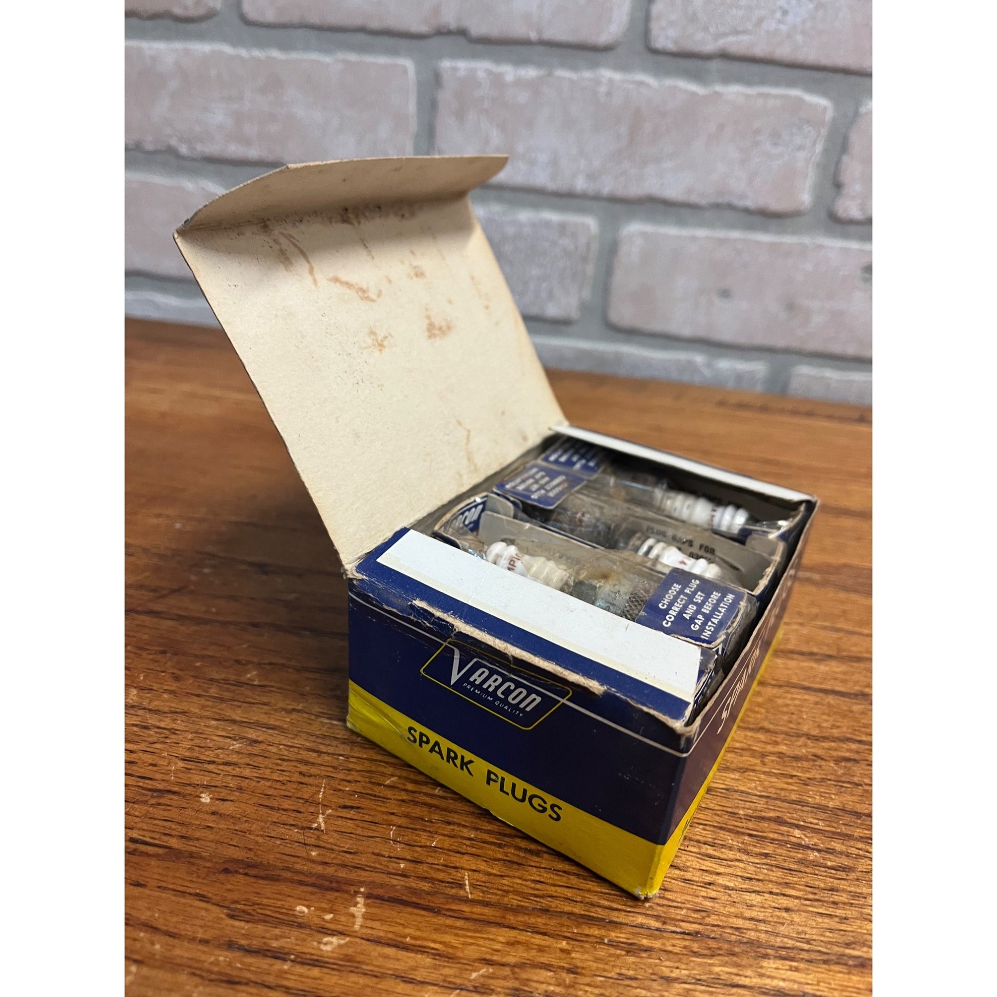 Vintage Varcon Spark Plugs Box NOS Champion F-14Y