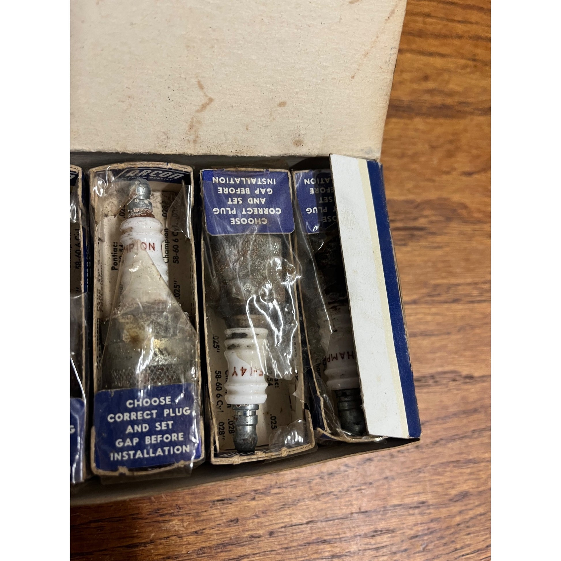 Vintage Varcon Spark Plugs Box NOS Champion F-14Y