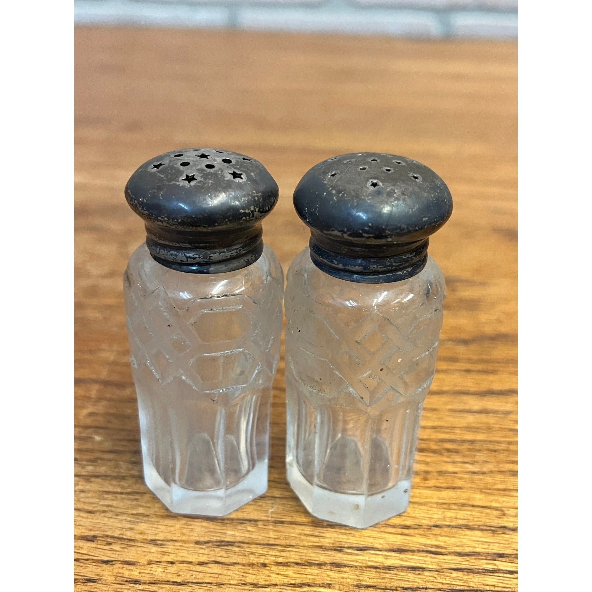 Vintage Sterling Silver Cut out Stars Salt & Pepper Shakers Set 2 Cut Glass