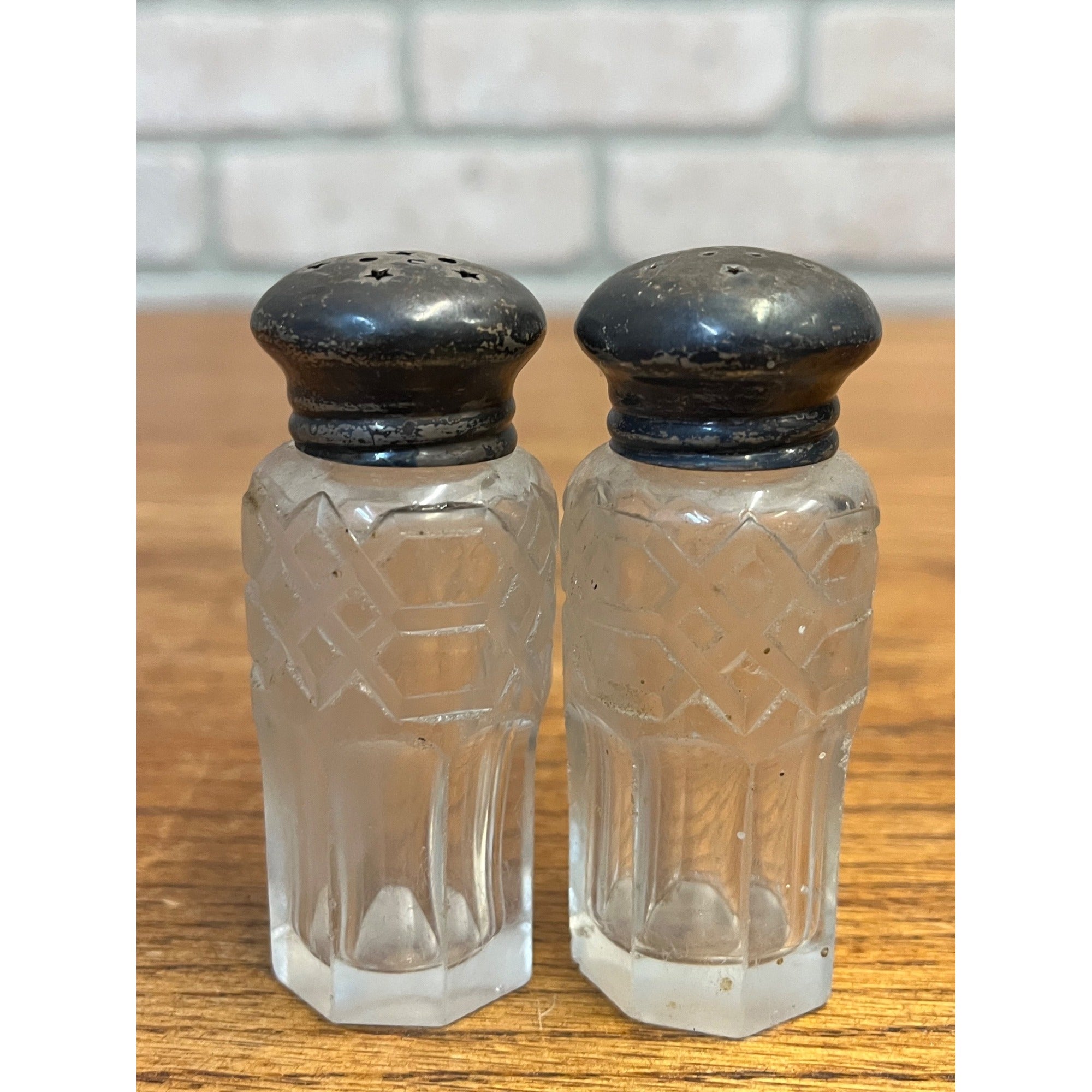 Vintage Sterling Silver Cut out Stars Salt & Pepper Shakers Set 2 Cut Glass