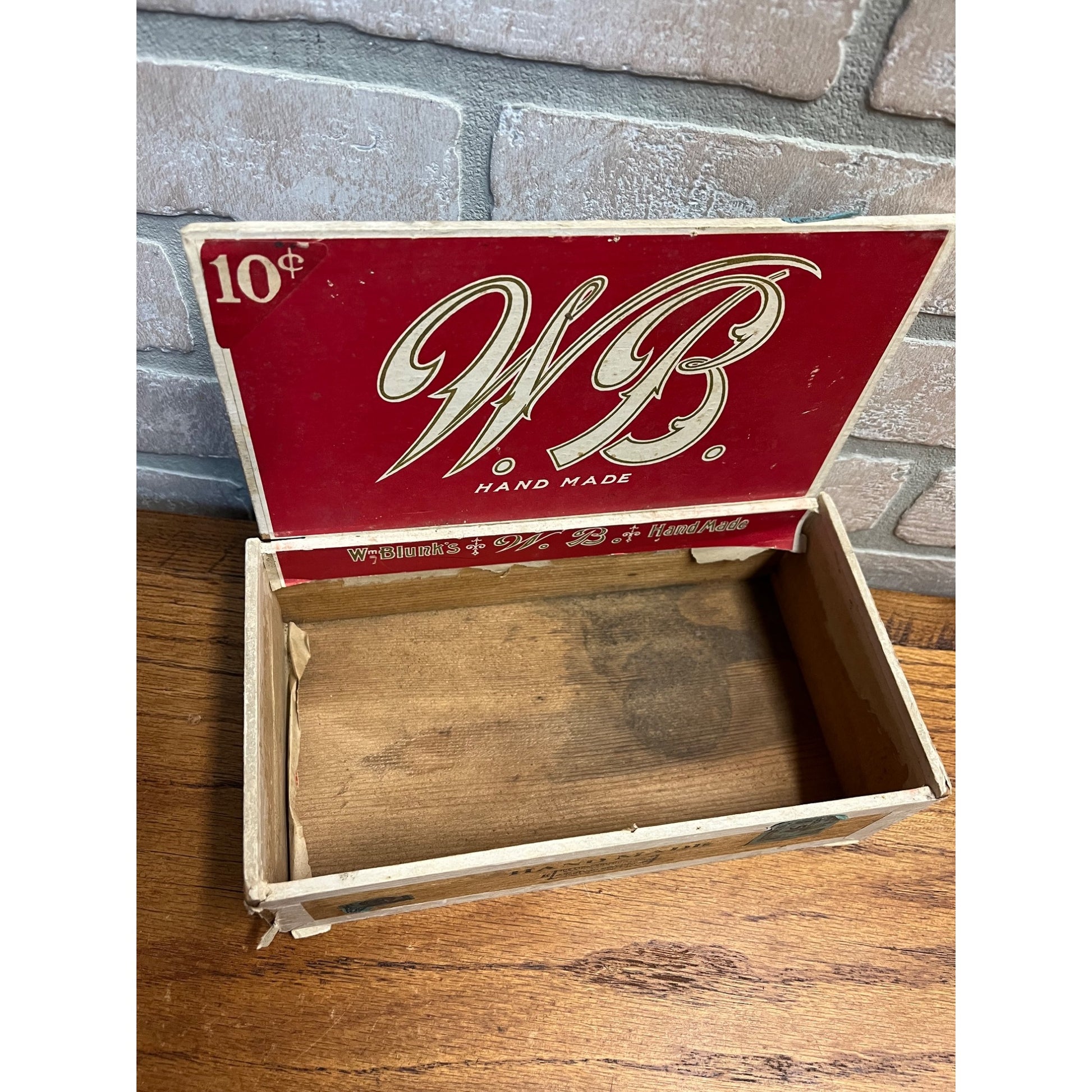 Vintage W.B. Wooden Cigar Box William Blunk's Milwaukee Wisconsin Wis