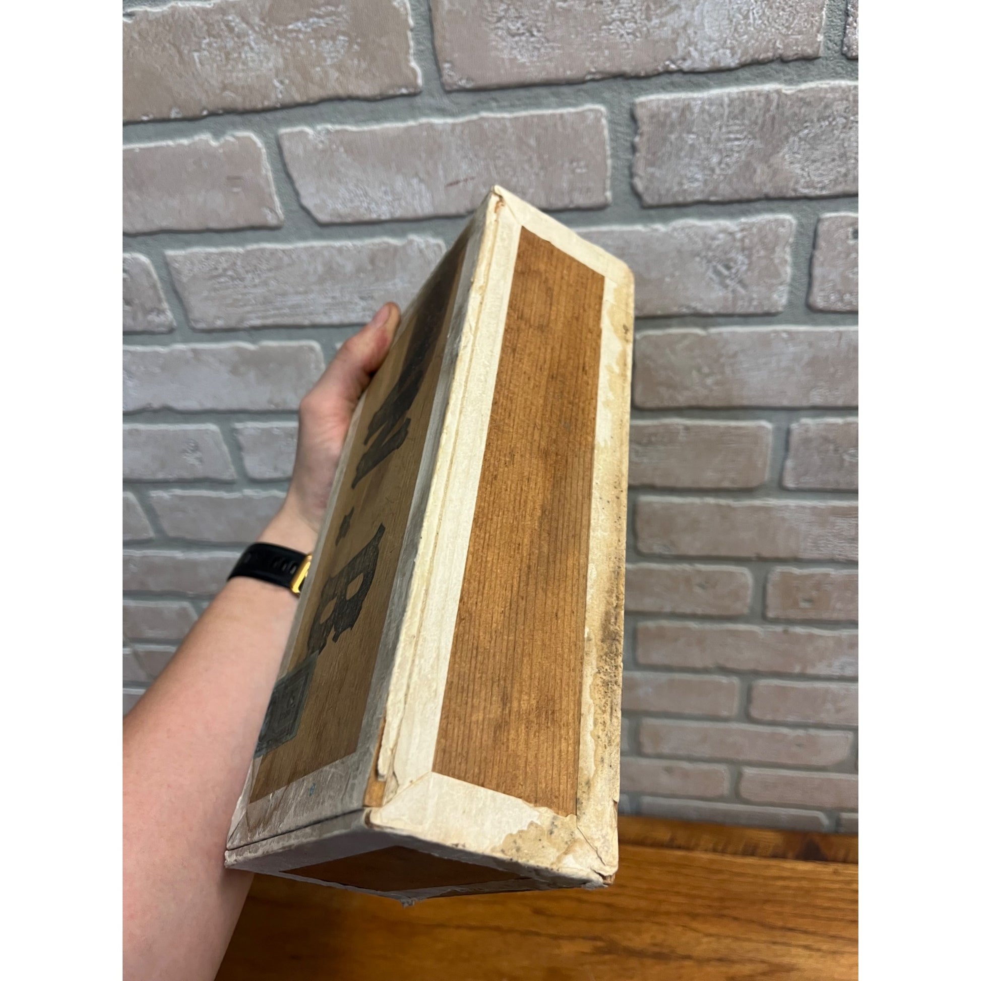 Vintage W.B. Wooden Cigar Box William Blunk's Milwaukee Wisconsin Wis
