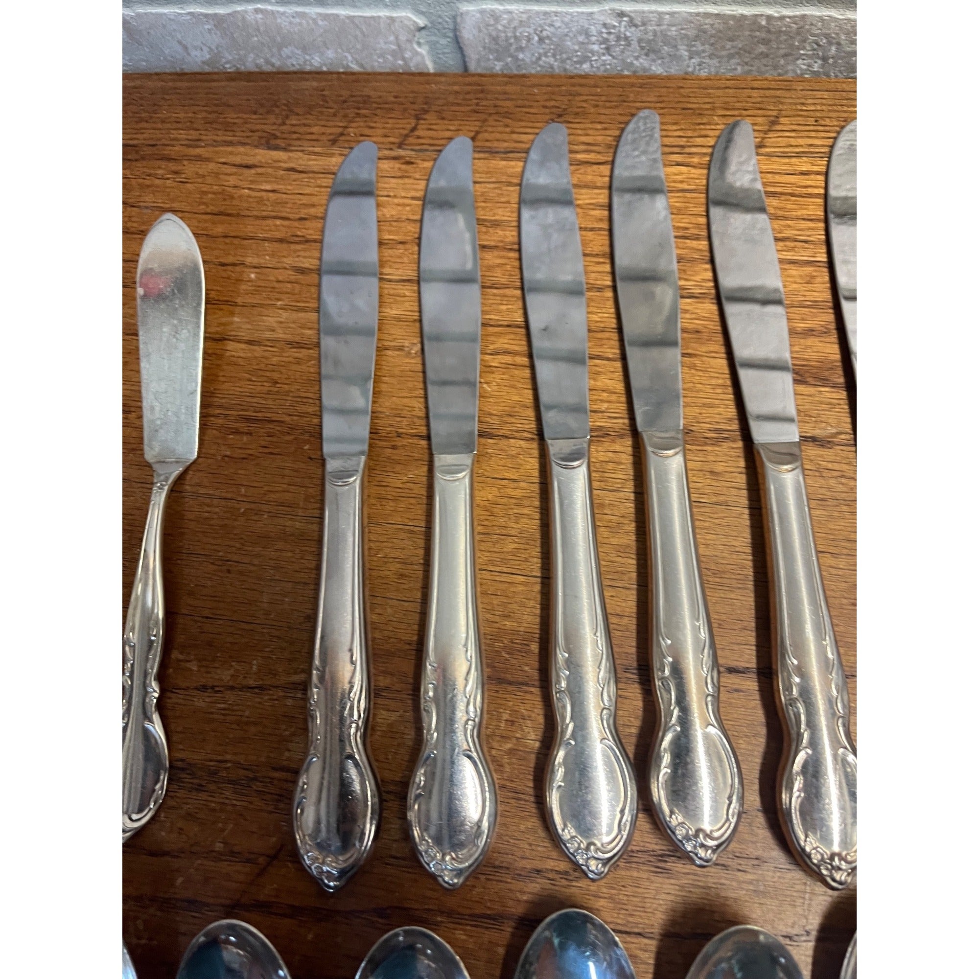 Vintage 1959 Wm Rogers IS Silver Plate Moonlight Lovelight 38pc Set
