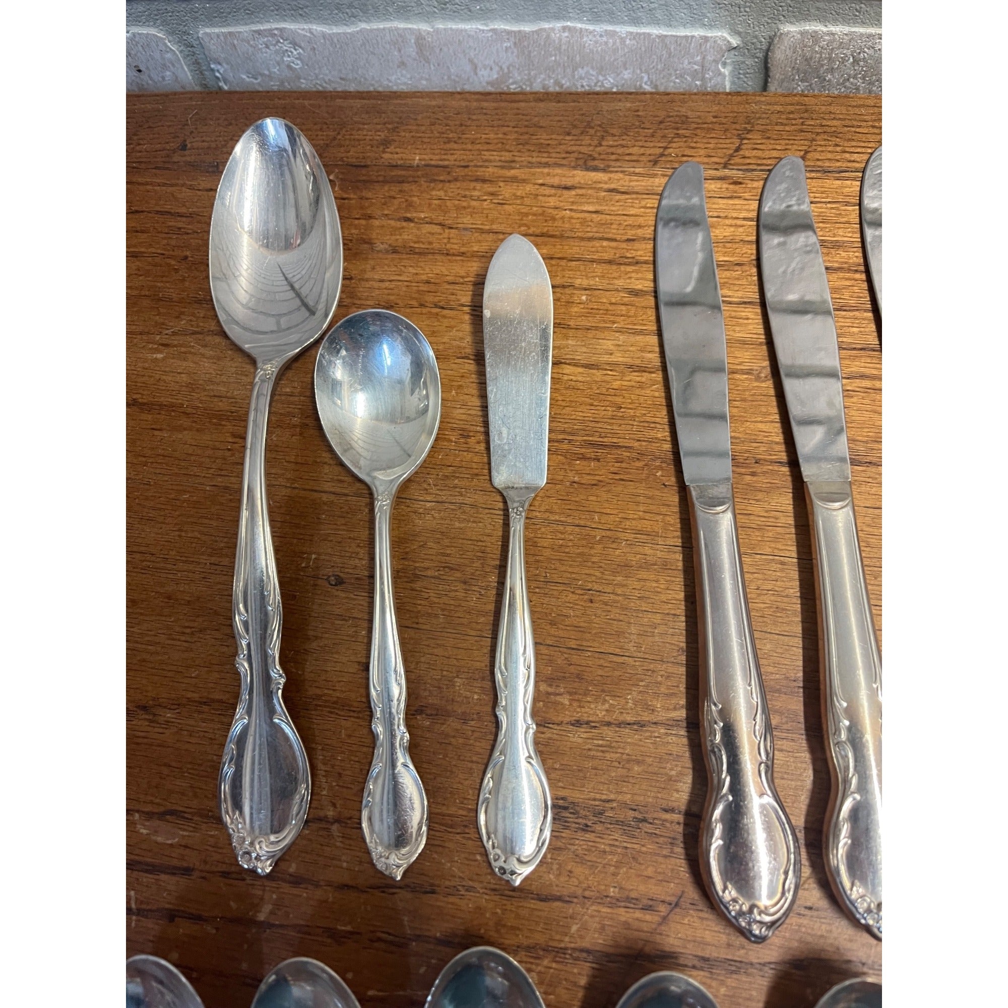 Vintage 1959 Wm Rogers IS Silver Plate Moonlight Lovelight 38pc Set