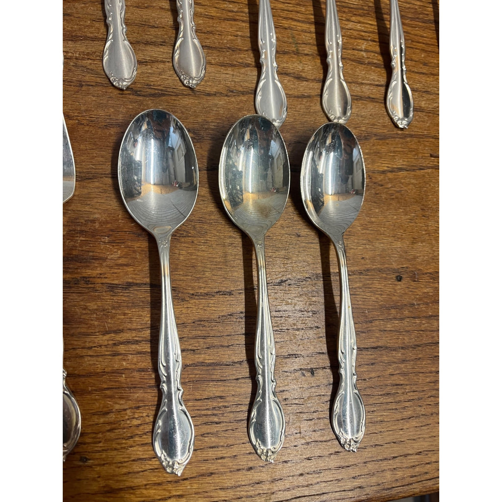 Vintage 1959 Wm Rogers IS Silver Plate Moonlight Lovelight 38pc Set