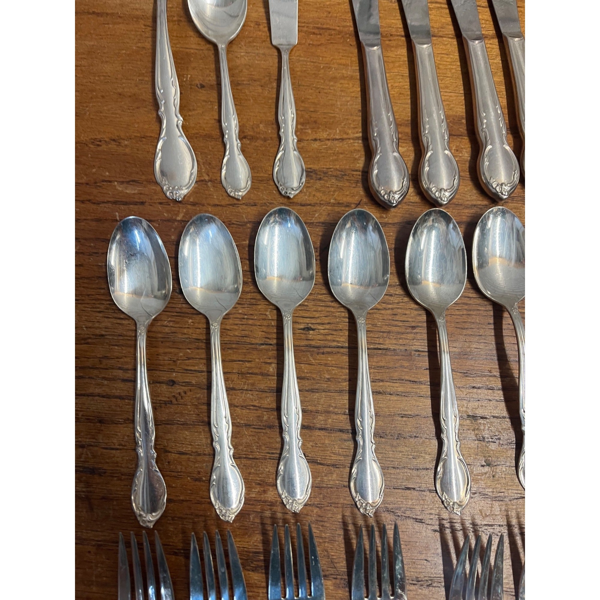 Vintage 1959 Wm Rogers IS Silver Plate Moonlight Lovelight 38pc Set