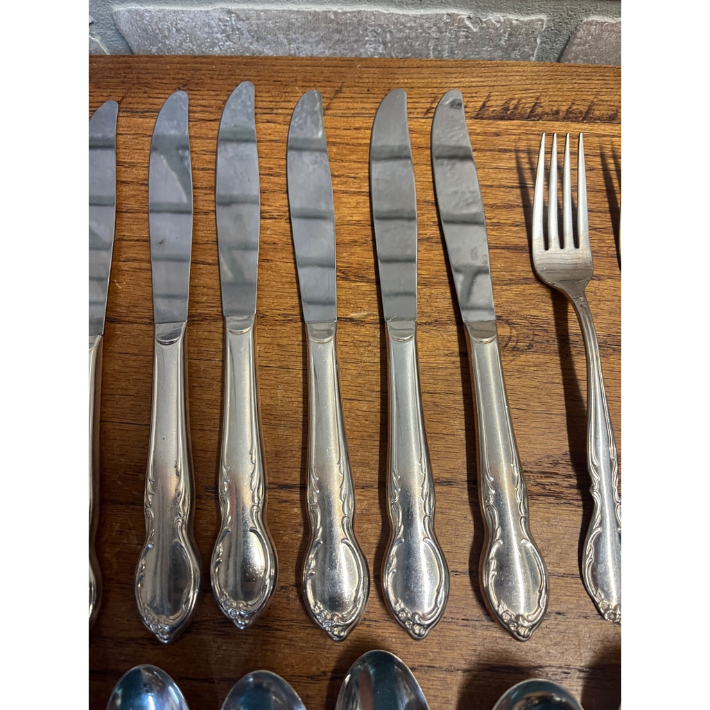 Vintage 1959 Wm Rogers IS Silver Plate Moonlight Lovelight 38pc Set