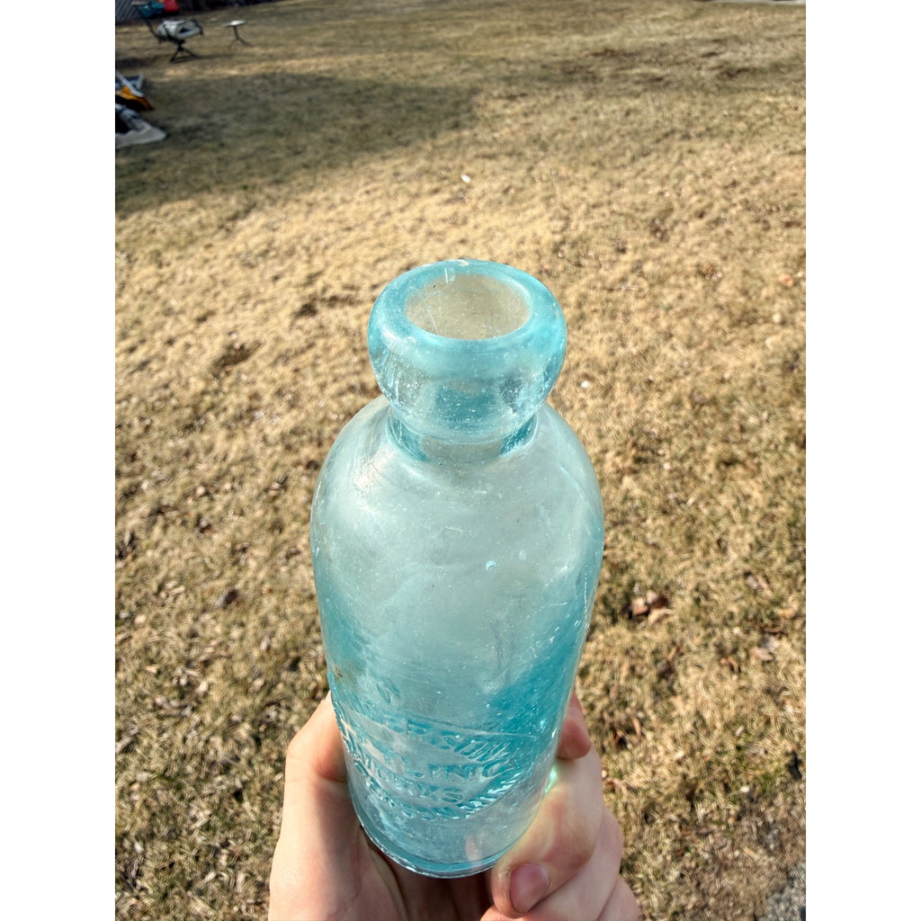 Henderson Bottling Works Hutchinson Soda Bottle, Henderson, Minnesota MN Minn