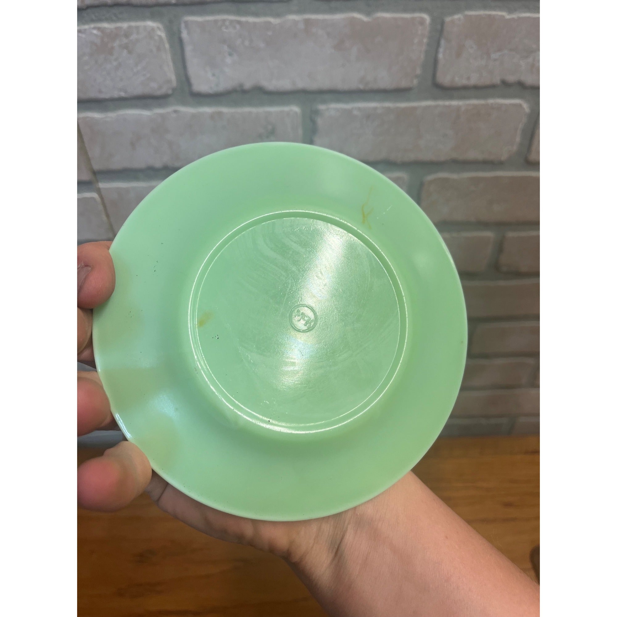 Vintage McKee Jadeite Laurel Childs Dinner Lunch Plate 6" Uranium Glows