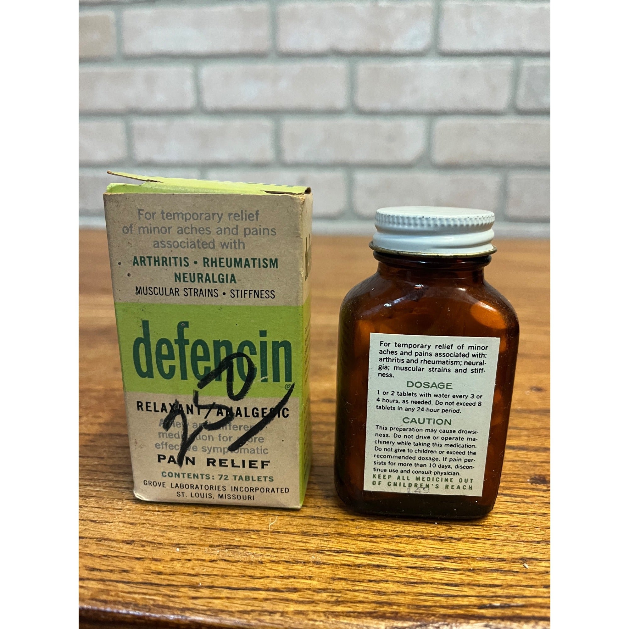 Vintage NOS DEFENCIN Medicine Bottle-Box GROVE LABORATORIES ST LOUIS MISSOURI