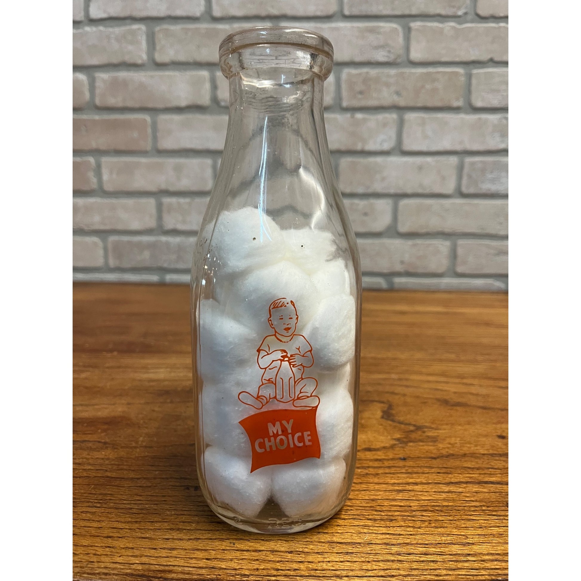 Vintage Decorah Dairy West Bend Wisconsin TSPQ Milk Bottle Quart WI Wis