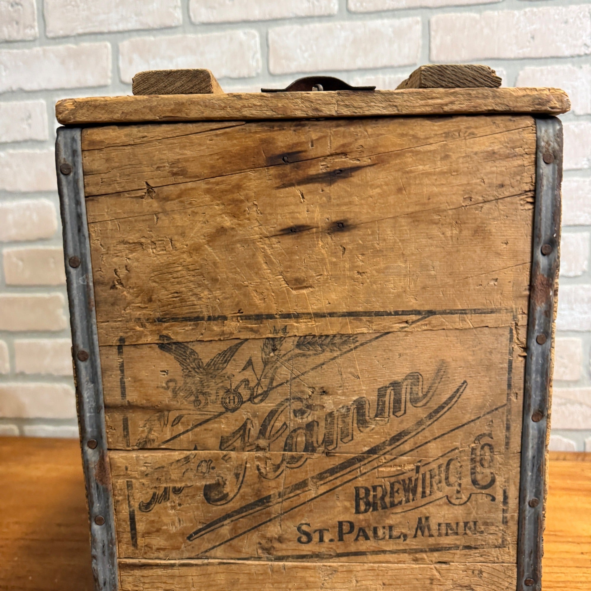 HAMM'S BEER PICNIC BOTTLE WOOD BOX CRATE THEO HAMM BREWING CO ST PAUL MINNESOTA
