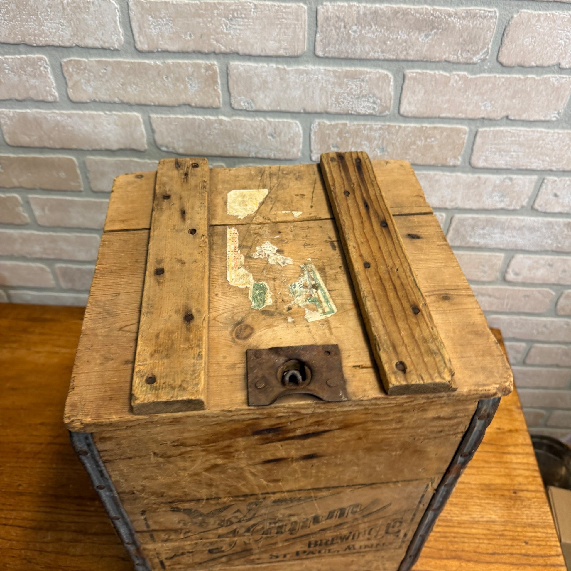 HAMM'S BEER PICNIC BOTTLE WOOD BOX CRATE THEO HAMM BREWING CO ST PAUL MINNESOTA