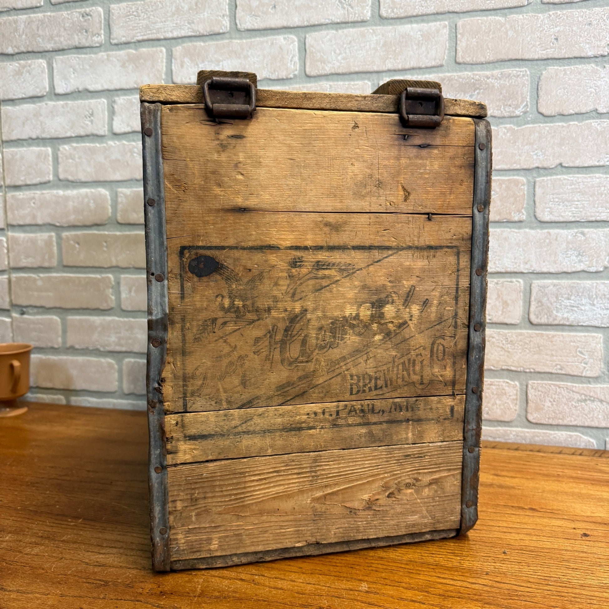 HAMM'S BEER PICNIC BOTTLE WOOD BOX CRATE THEO HAMM BREWING CO ST PAUL MINNESOTA