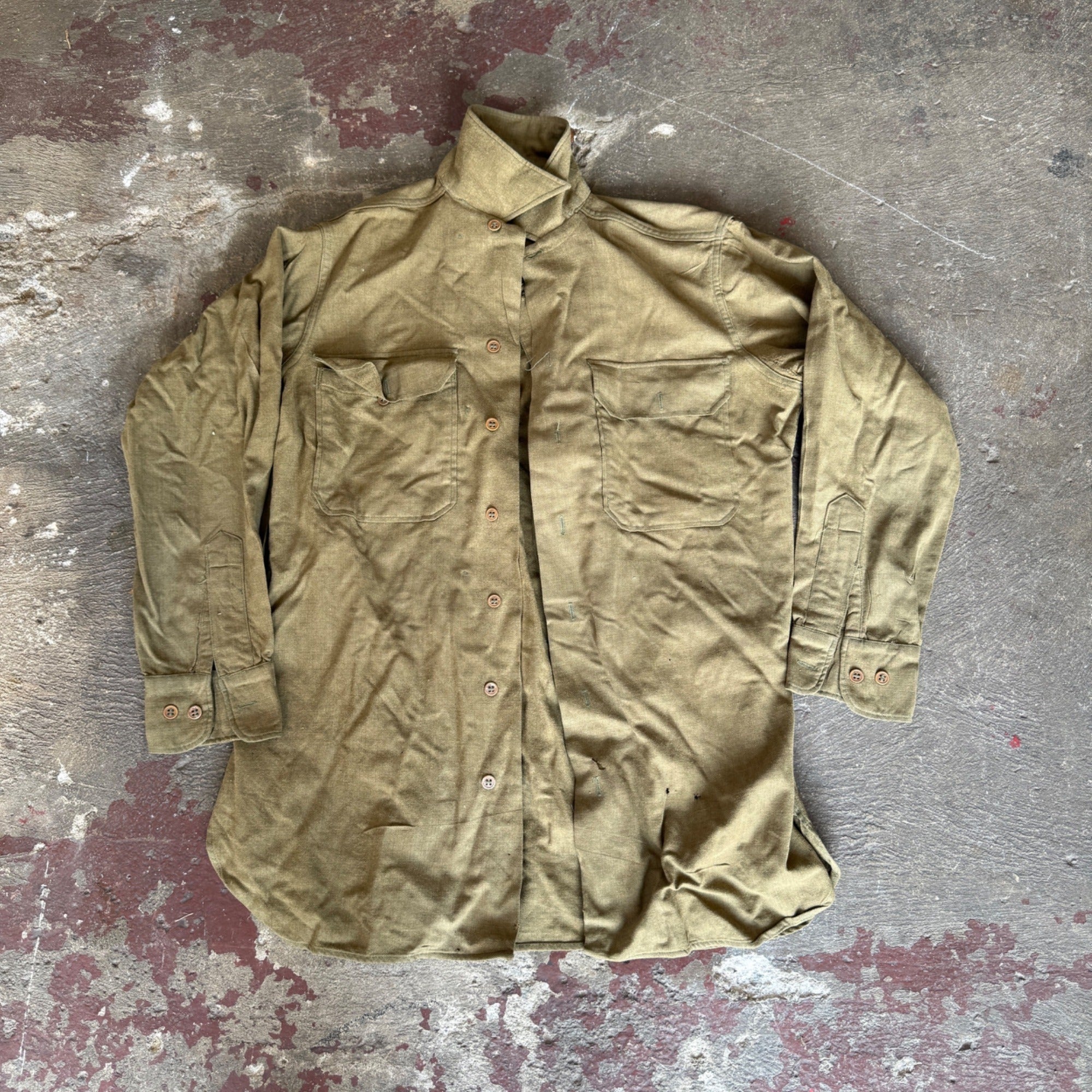 Vintage Military Olive Green Button-Up Shirt With Dual Front Pockets & High Collar