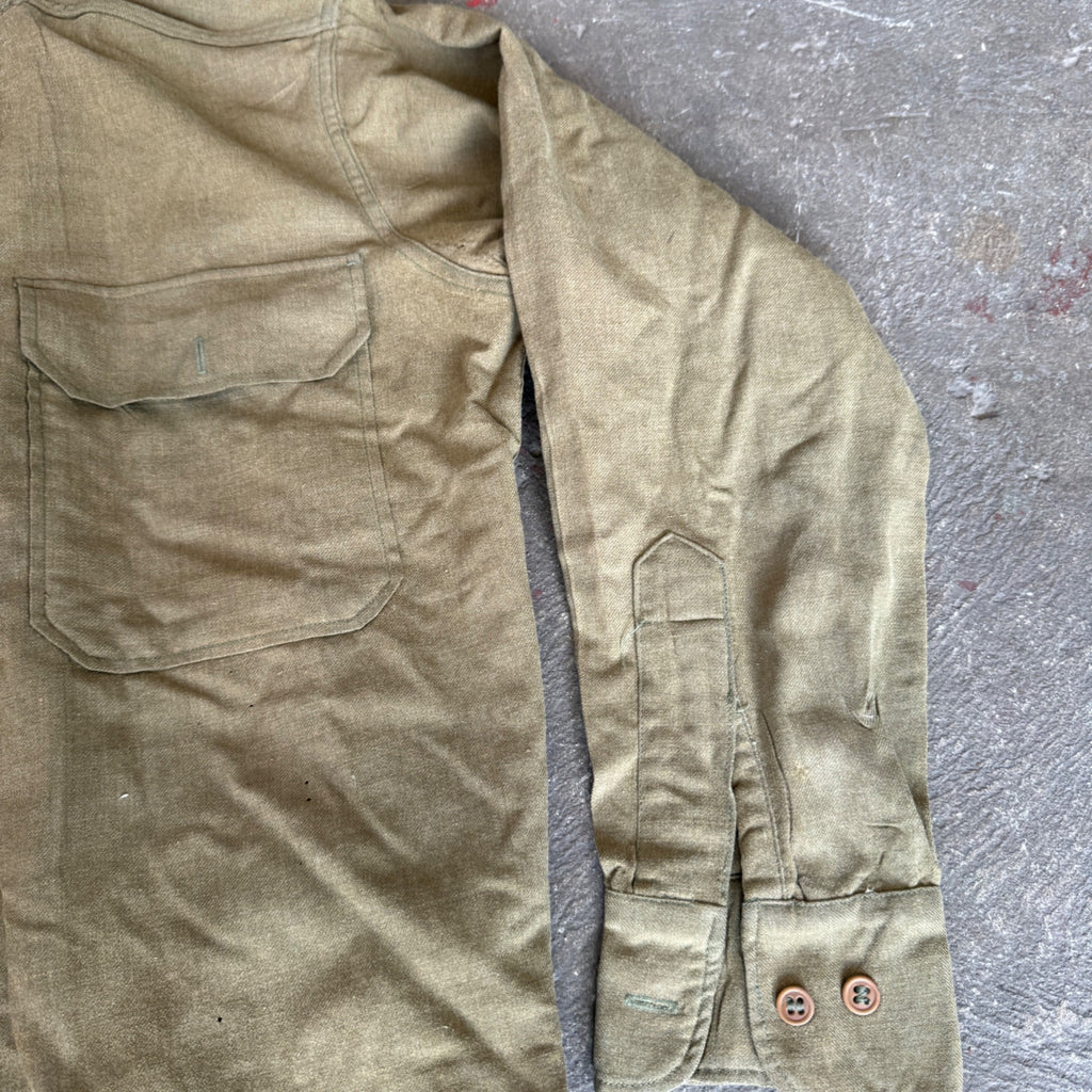 Vintage Military Olive Green Button-Up Shirt With Dual Front Pockets & High Collar
