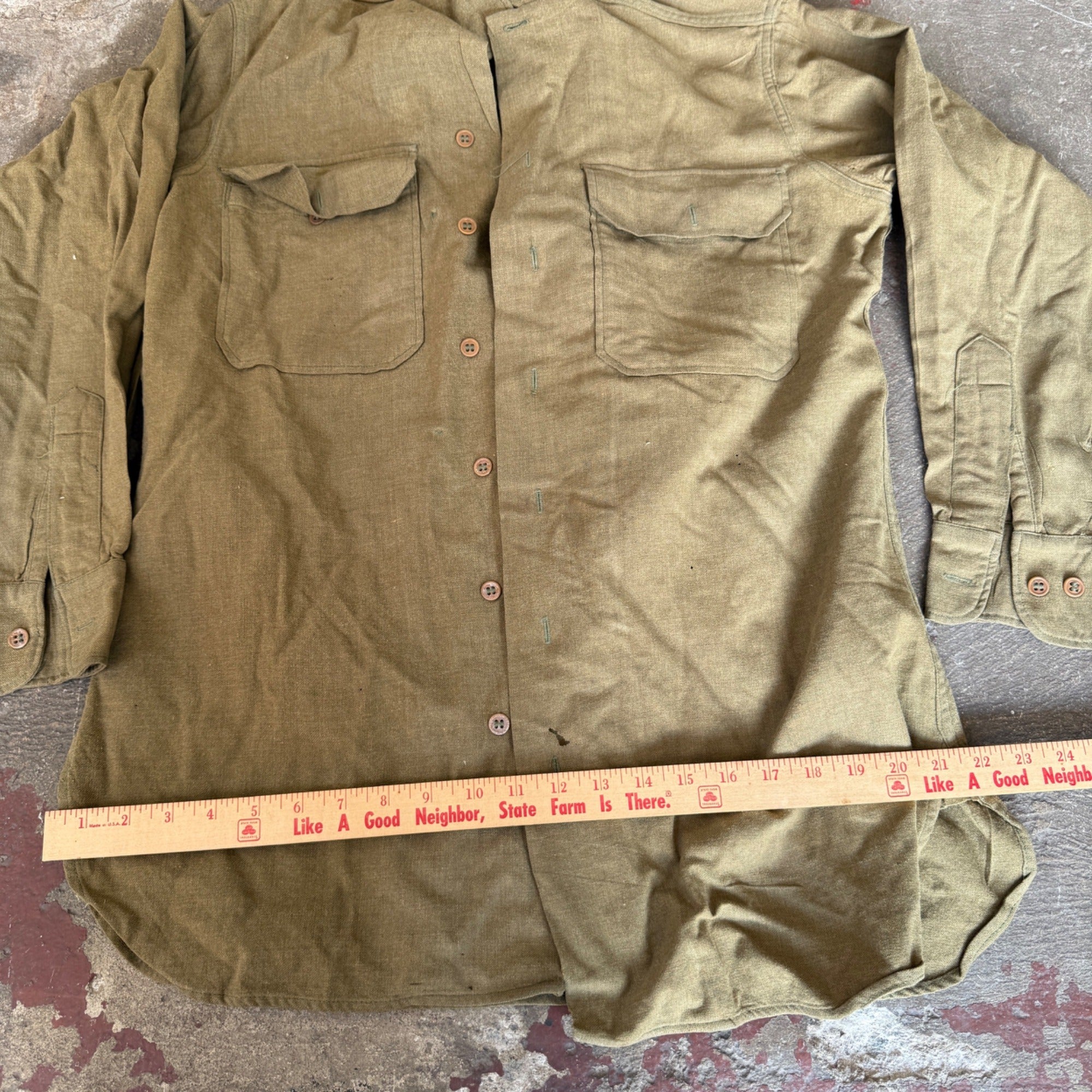 Vintage Military Olive Green Button-Up Shirt With Dual Front Pockets & High Collar