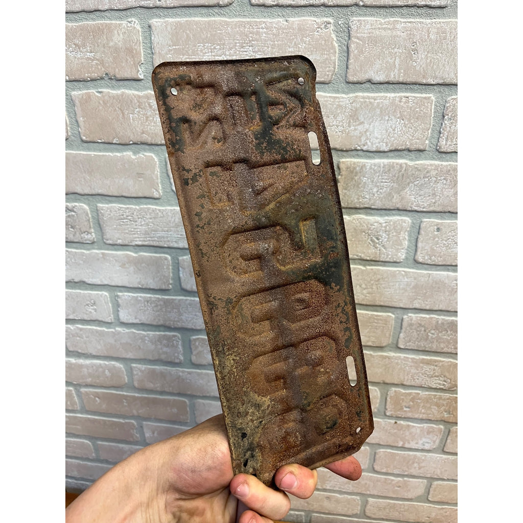 Vintage Wisconsin License Plate 1924 Automobile Car Truck