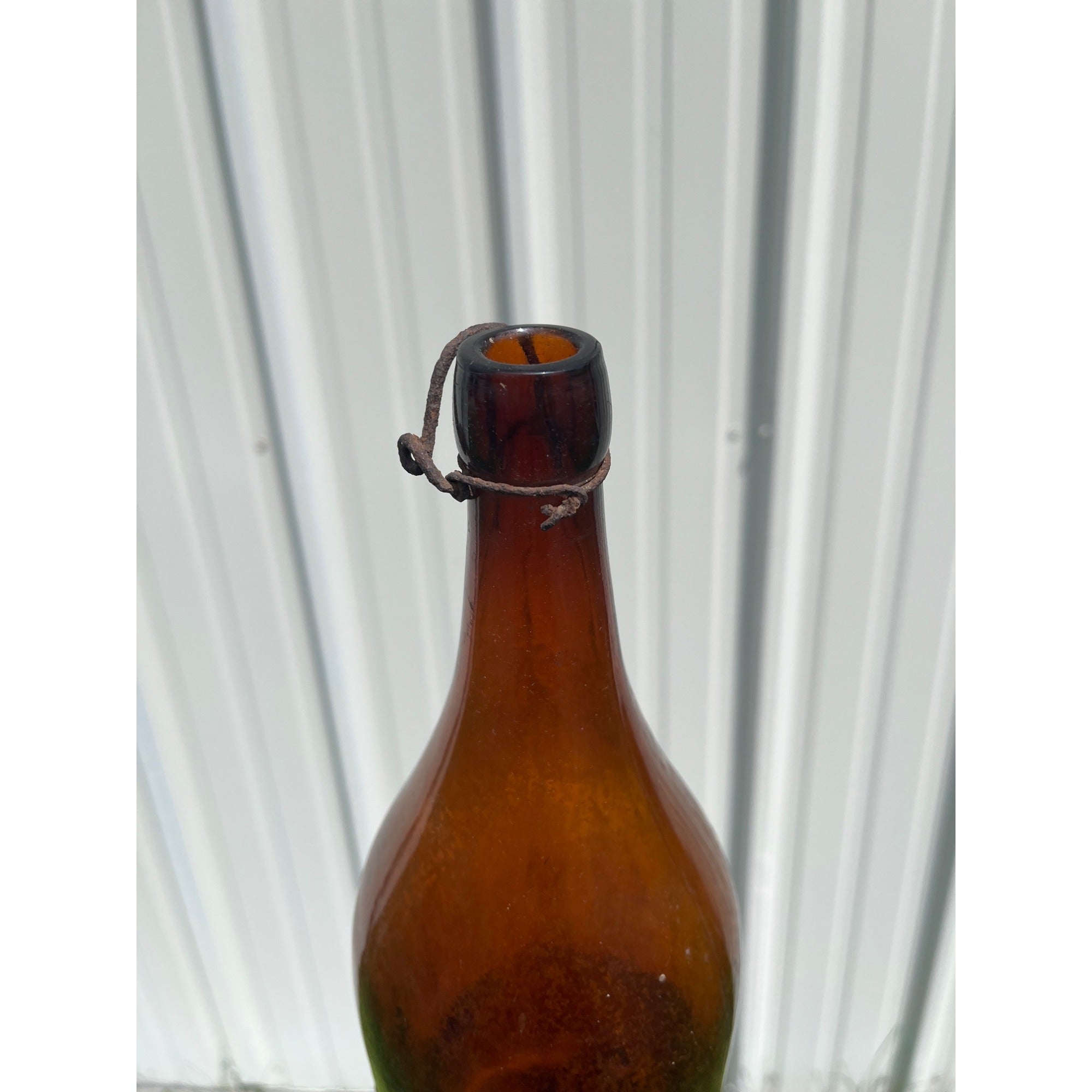 Pre-Pro Popel Giller Co. Warsaw Illinois Amber Half Gal. Picnic Beer Blob Bottle