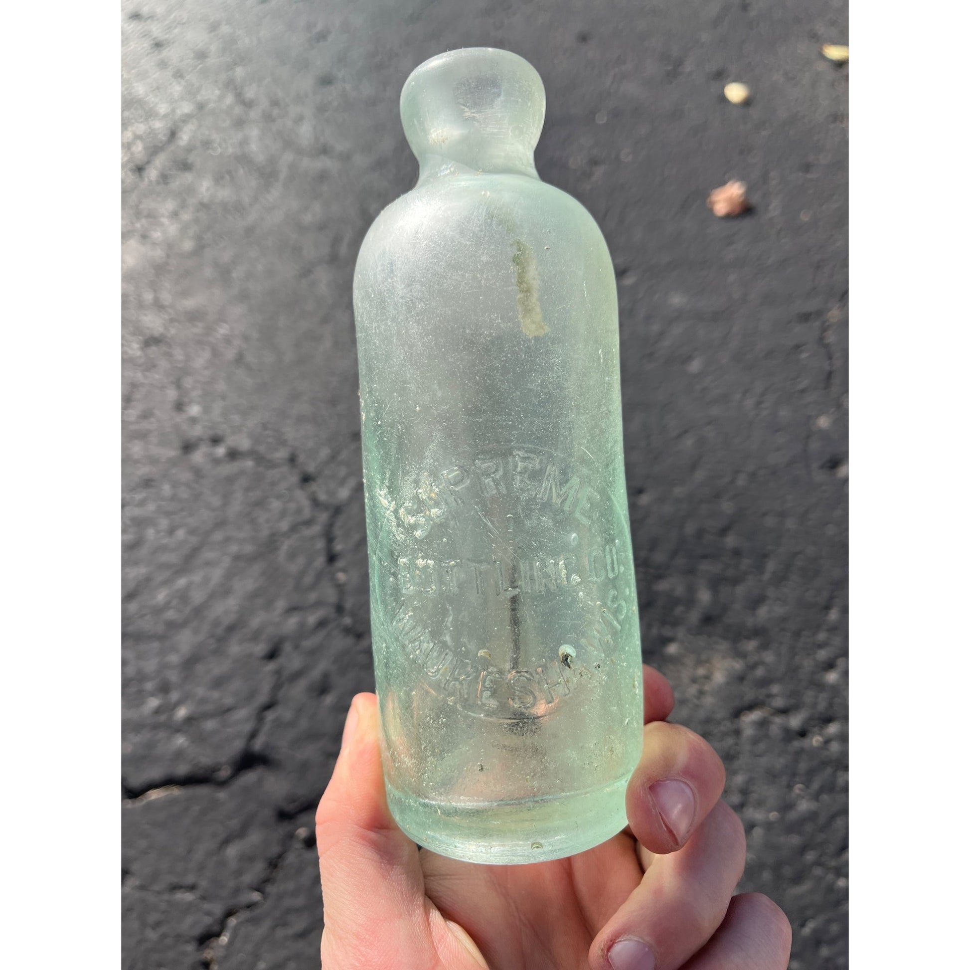 Supreme Bottling Co. c1890s Waukesha Wis Blue Soda Beer Bottle Blob Hutchinson